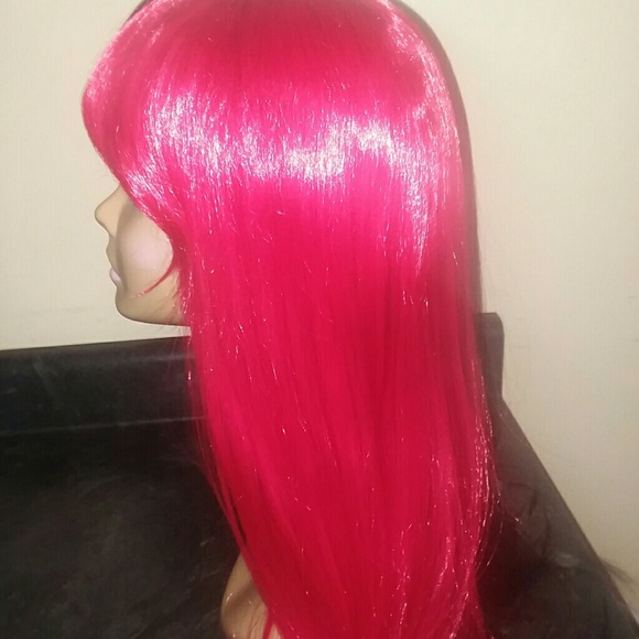 Wigs - Picture 4 of 5